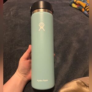 24 OZ HYDROFLASK